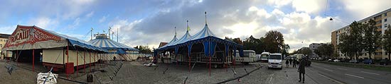 Roncalli - Aufbau des Zeltes am 06.10.2017 (©Foto:Martin Schmitz)